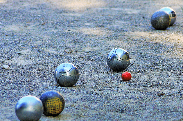 Bocce Ball Showdown: Comparing and Contrasting Bocce Ball and Petanque